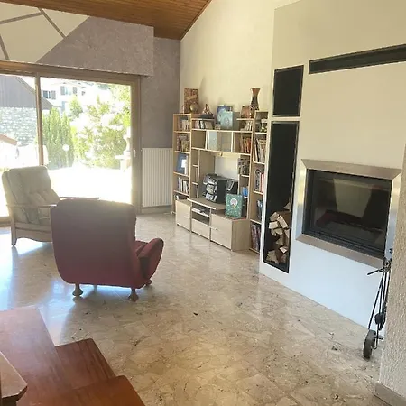 Maison , Vue Montagnes, Jardin Clos , 8pers Holiday home Saint-Jorioz
