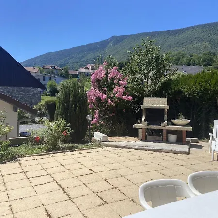 Maison , Vue Montagnes, Jardin Clos , 8pers Holiday home Saint-Jorioz