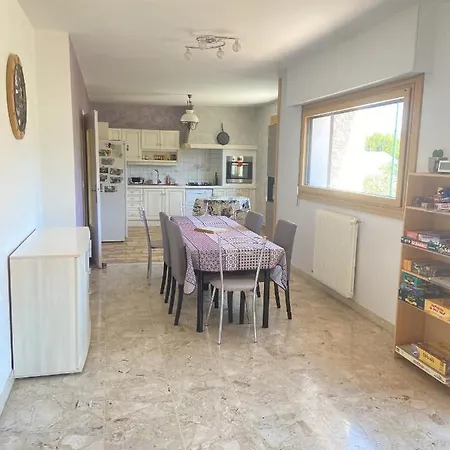 Holiday home Maison , Vue Montagnes, Jardin Clos , 8pers Saint-Jorioz